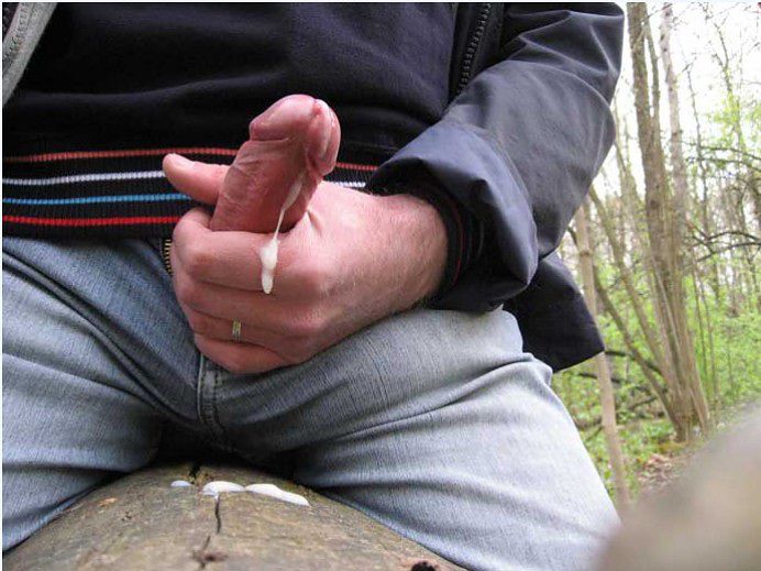 Beauty uncut outdoor cumming
